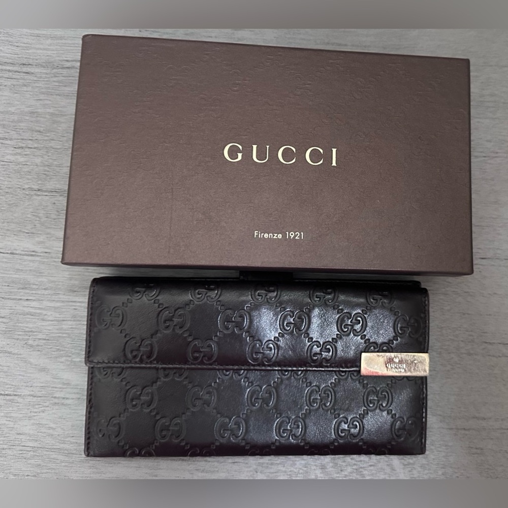 Authentic Gucci Wallet - Picture 9 of 12